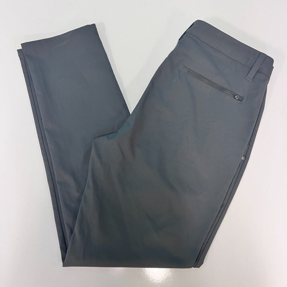 Vuori Pants Men 32x31 Gray Cascade Tech Chino Performance Slim V427 EUC